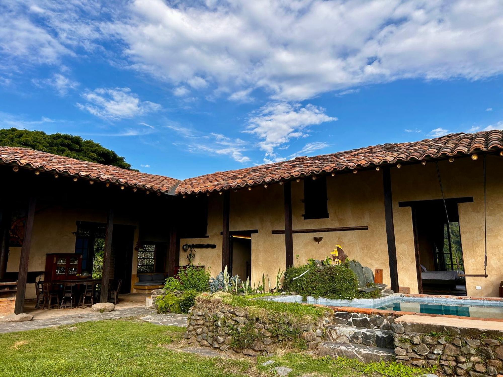 Cabanas En La Montana Viga Vieja San Peregrino Exterior foto